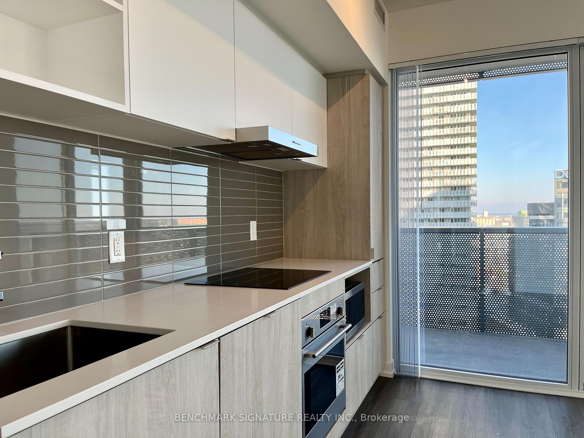 Photo 5 of Unit 1707, 138 Downes Street, Toronto, Waterfront Communities — HOMEH