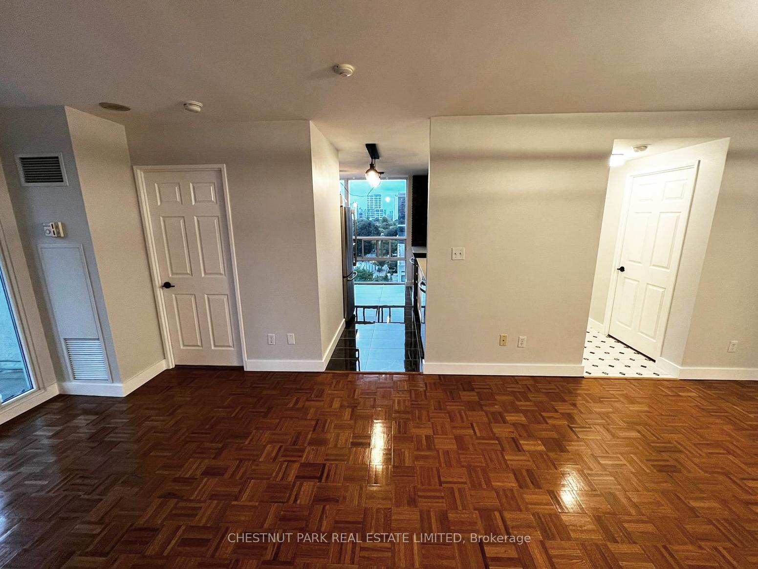 Photo 2 of Unit 909, 43 Eglinton Avenue E, Toronto, Yonge-Eglinton — HOMEH
