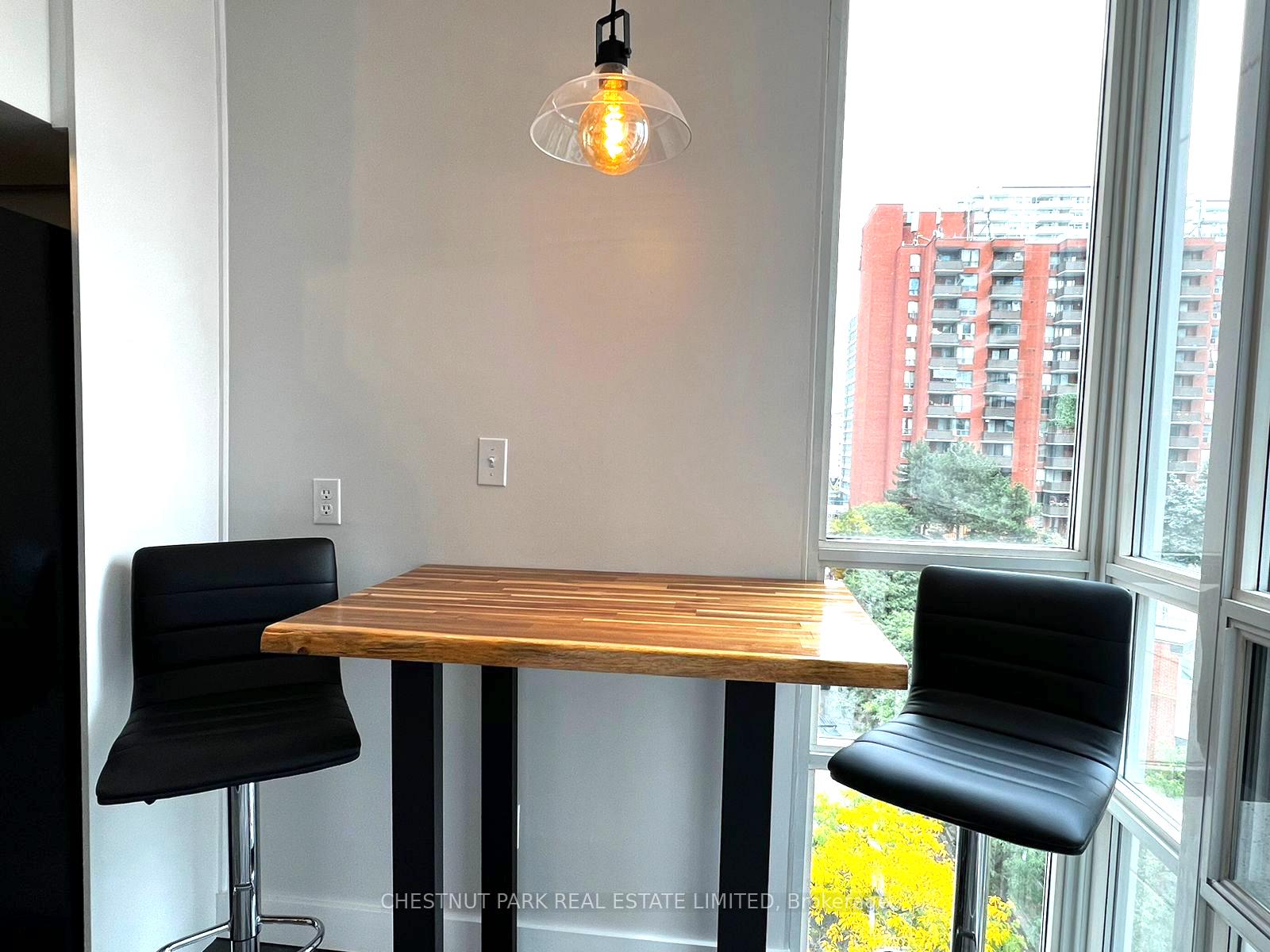 Photo 10 of Unit 909, 43 Eglinton Avenue E, Toronto, Yonge-Eglinton — HOMEH
