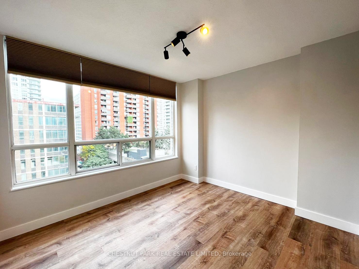 Photo 11 of Unit 909, 43 Eglinton Avenue E, Toronto, Yonge-Eglinton — HOMEH