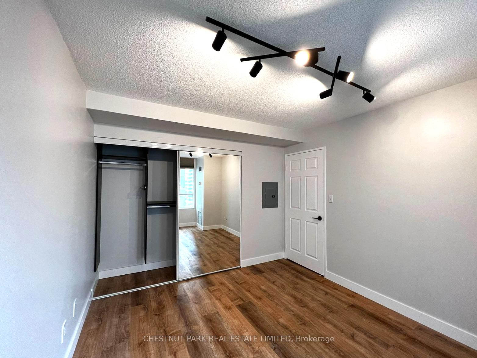Photo 14 of Unit 909, 43 Eglinton Avenue E, Toronto, Yonge-Eglinton — HOMEH