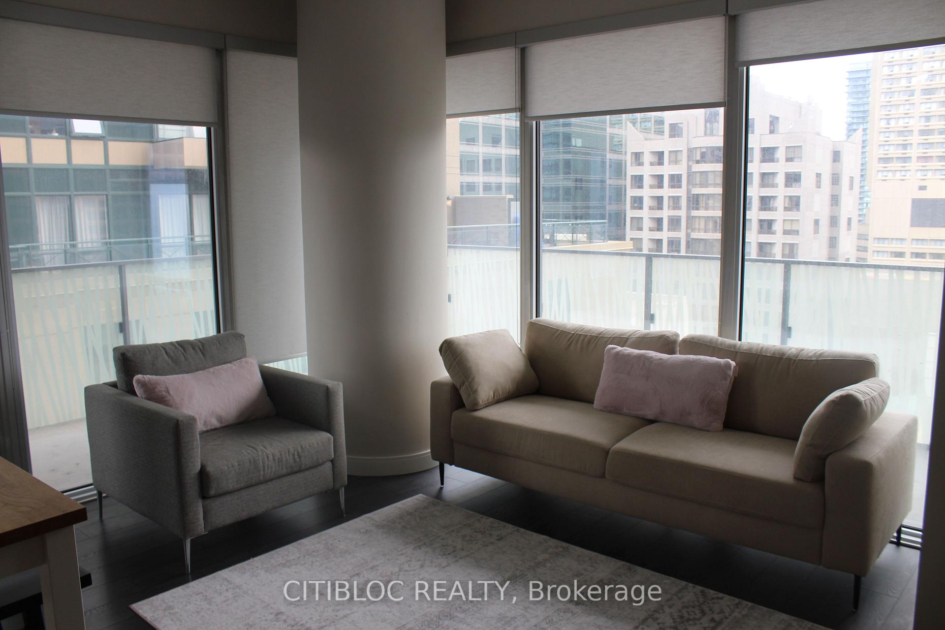 Photo 4 of Unit 1607, 42 Charles Street E, Toronto, Church-Yonge Corridor — HOMEH