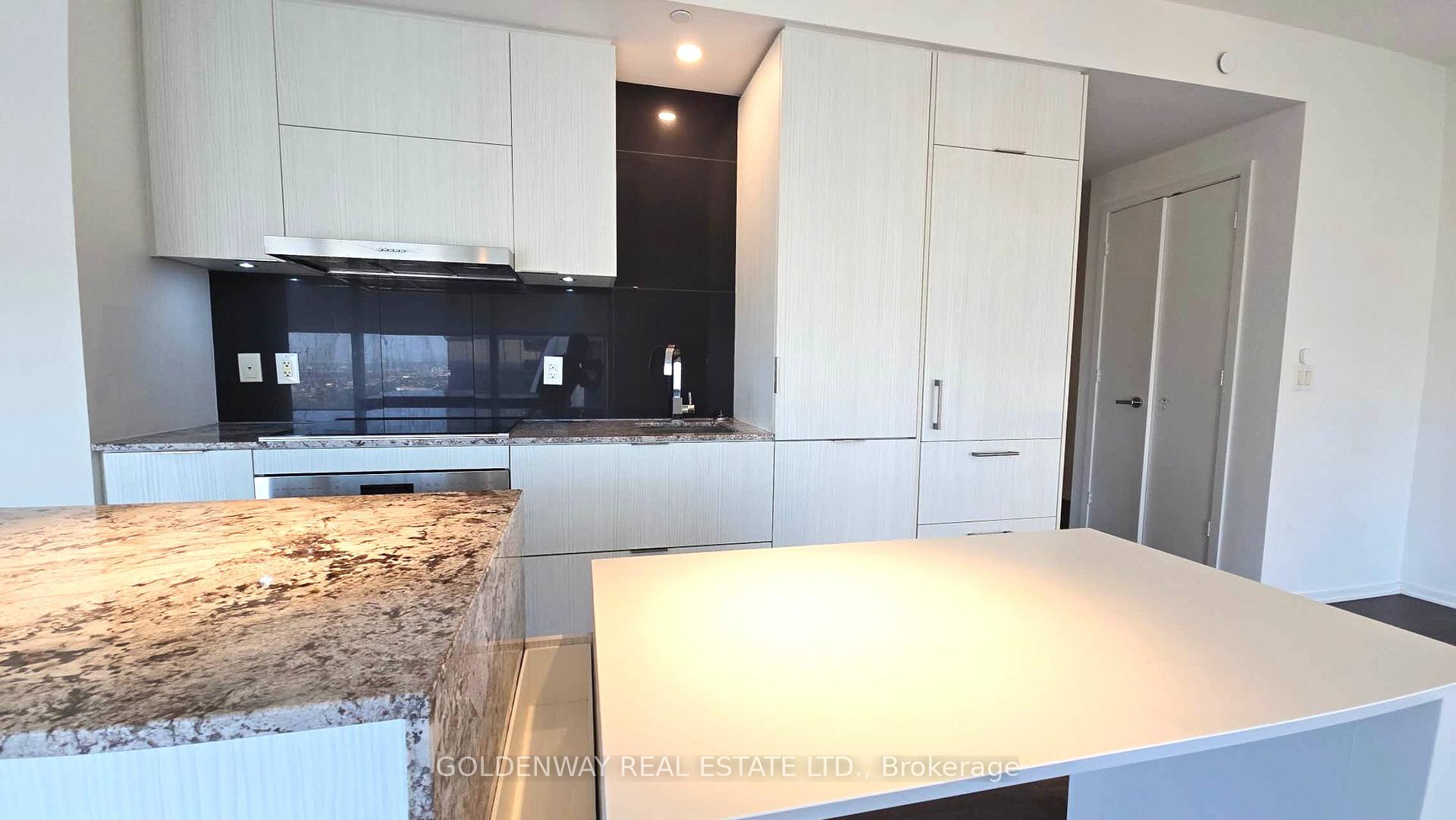 Photo 8 of Unit 4809, 1 Bloor Street E, Toronto, Church-Yonge Corridor — HOMEH
