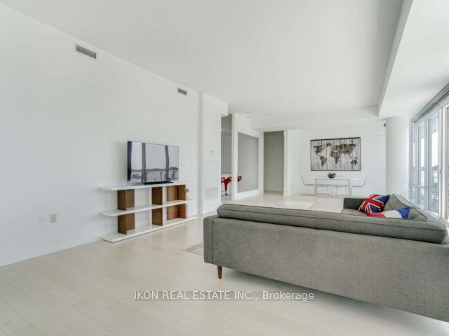 Photo 4 of Unit 302, 29 Queens Quay E, Toronto, Waterfront Communities — HOMEH