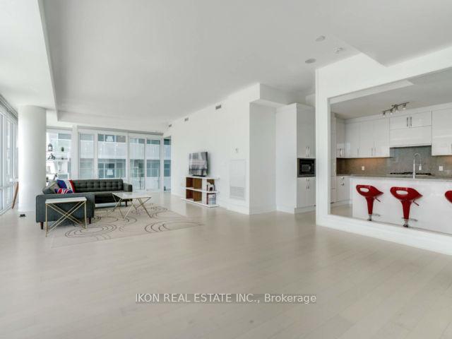 Photo 13 of Unit 302, 29 Queens Quay E, Toronto, Waterfront Communities — HOMEH