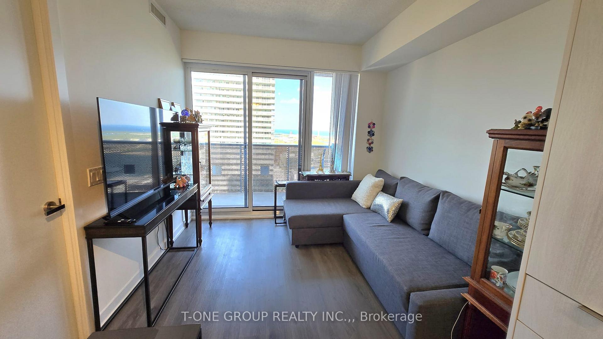 Photo 3 of Unit 4506, 138 Downes Street, Toronto, Waterfront Communities — HOMEH