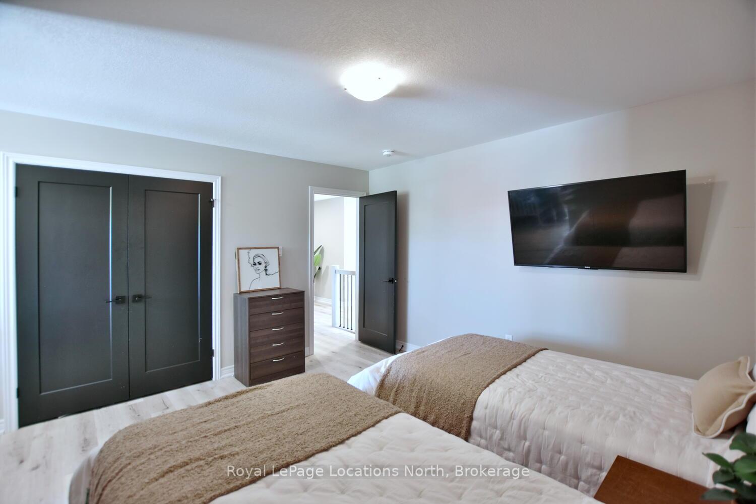 Photo 40 of 10 Dey Drive, Collingwood — HOMEH