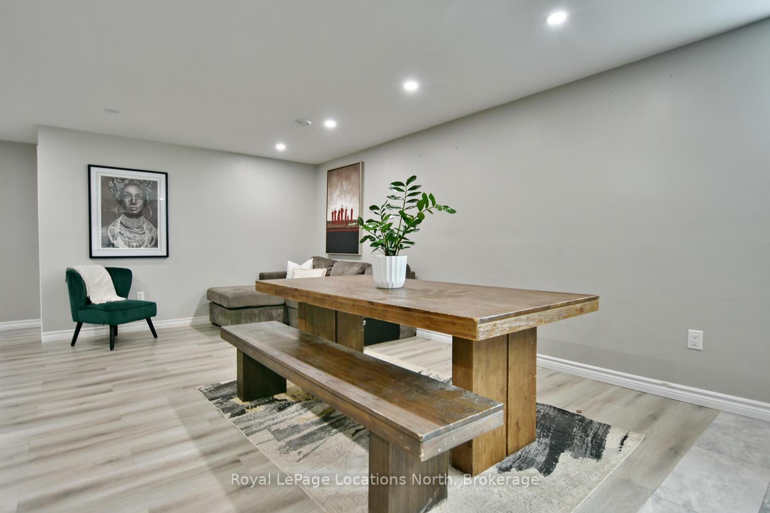 Photo 41 of 10 Dey Drive, Collingwood — HOMEH