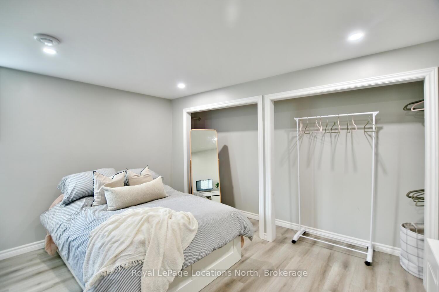 Photo 45 of 10 Dey Drive, Collingwood — HOMEH