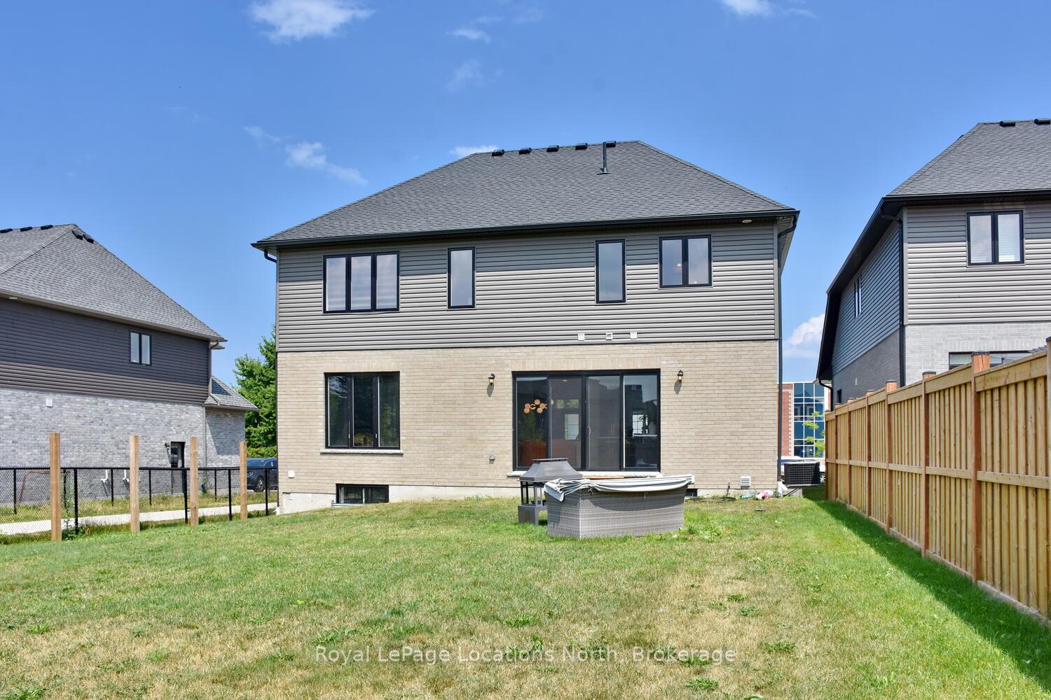 Photo 49 of 10 Dey Drive, Collingwood — HOMEH