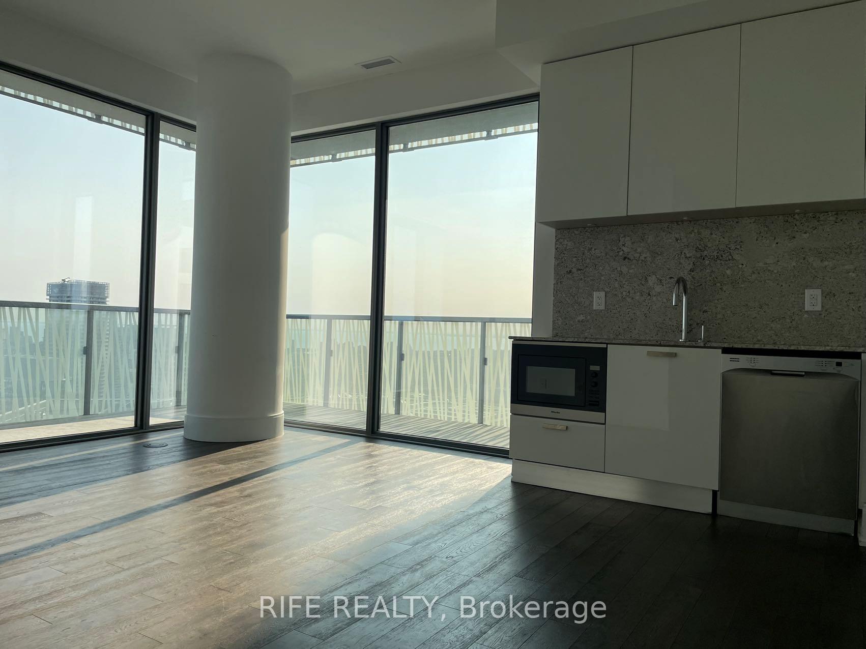 Photo 5 of Unit 5203, 50 Charles Street E, Toronto, Church-Yonge Corridor — HOMEH