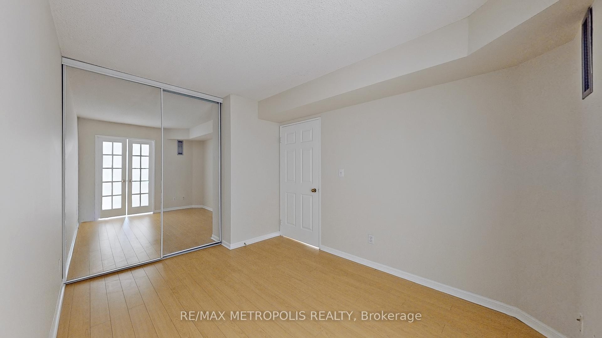 Photo 28 of Unit 810, 7 Carlton Street, Toronto, Church-Yonge Corridor — HOMEH