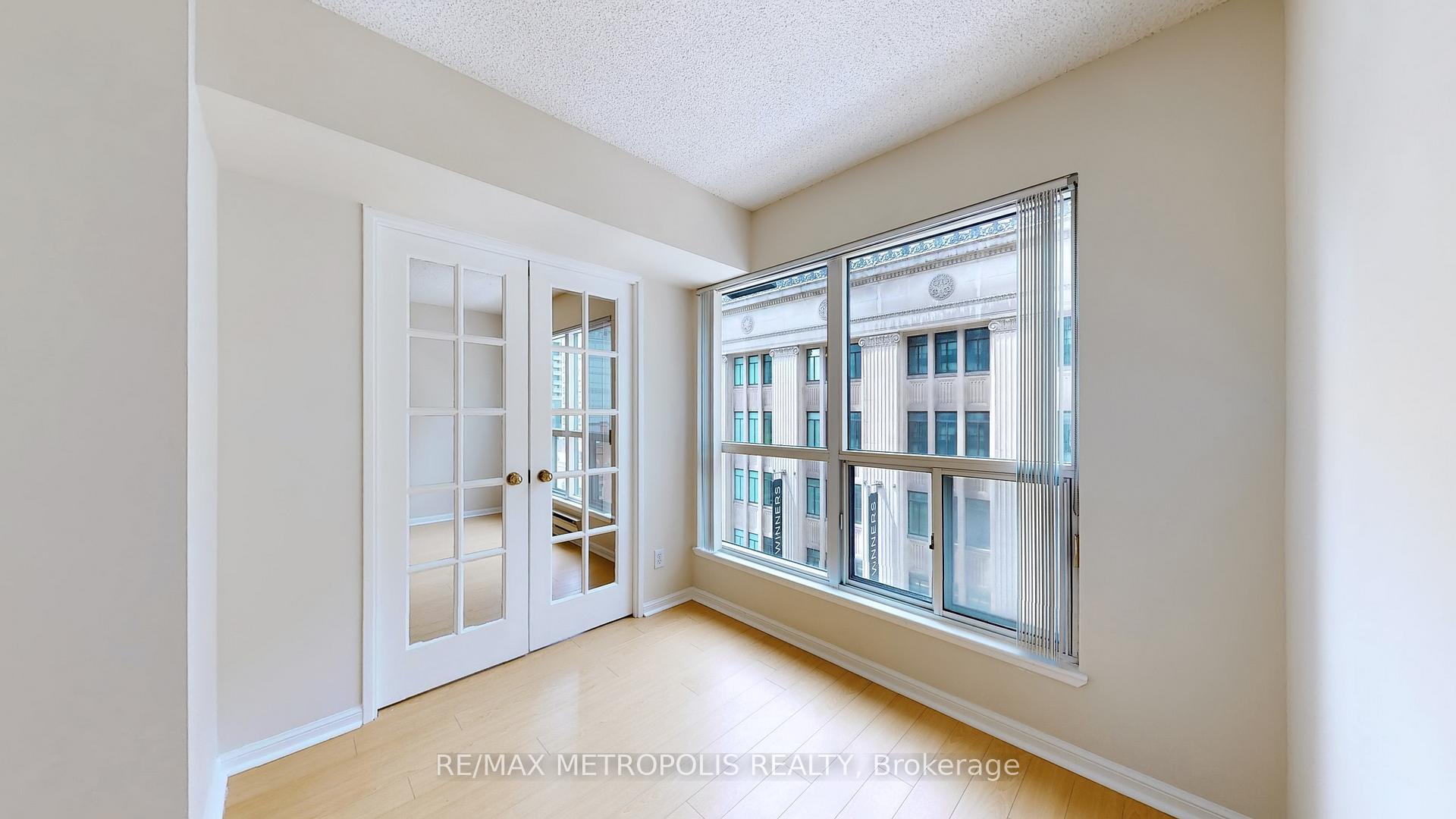 Photo 29 of Unit 810, 7 Carlton Street, Toronto, Church-Yonge Corridor — HOMEH