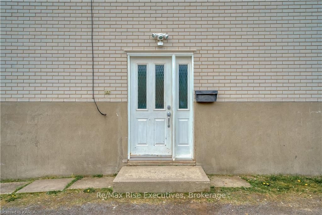 Photo 3 of Unit 1, 103 Day Street, Kingston, East of Sir John A. Blvd — HOMEH
