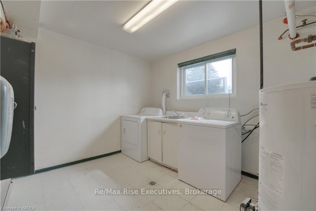 Photo 18 of Unit 1, 103 Day Street, Kingston, East of Sir John A. Blvd — HOMEH