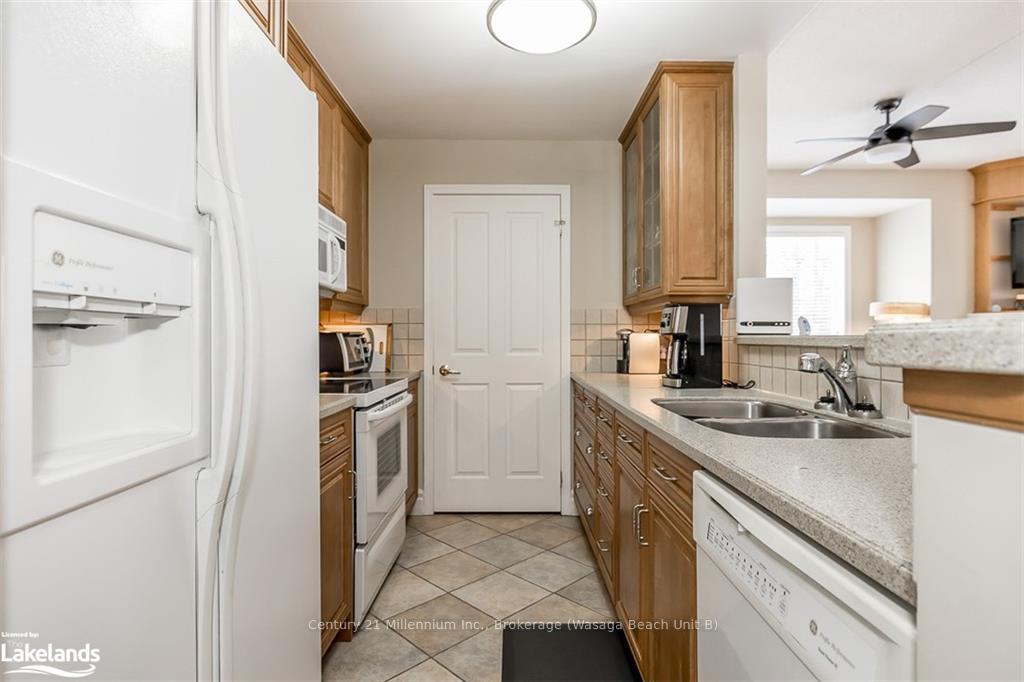 Photo 8 of Unit 13, 656 Johnston Park Avenue, Collingwood — HOMEH