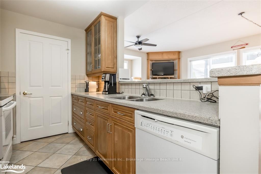 Photo 12 of Unit 13, 656 Johnston Park Avenue, Collingwood — HOMEH