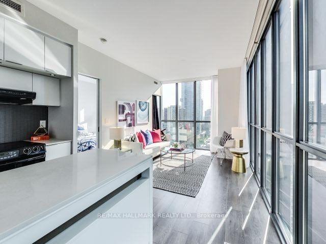 Photo 10 of Unit 2107, 110 Charles Street E, Toronto, Church-Yonge Corridor — HOMEH