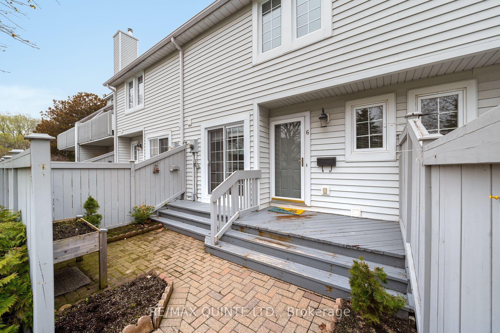 Photo 5 of Unit 6, 31 Keegan Parkway, Belleville, Belleville Ward — HOMEH
