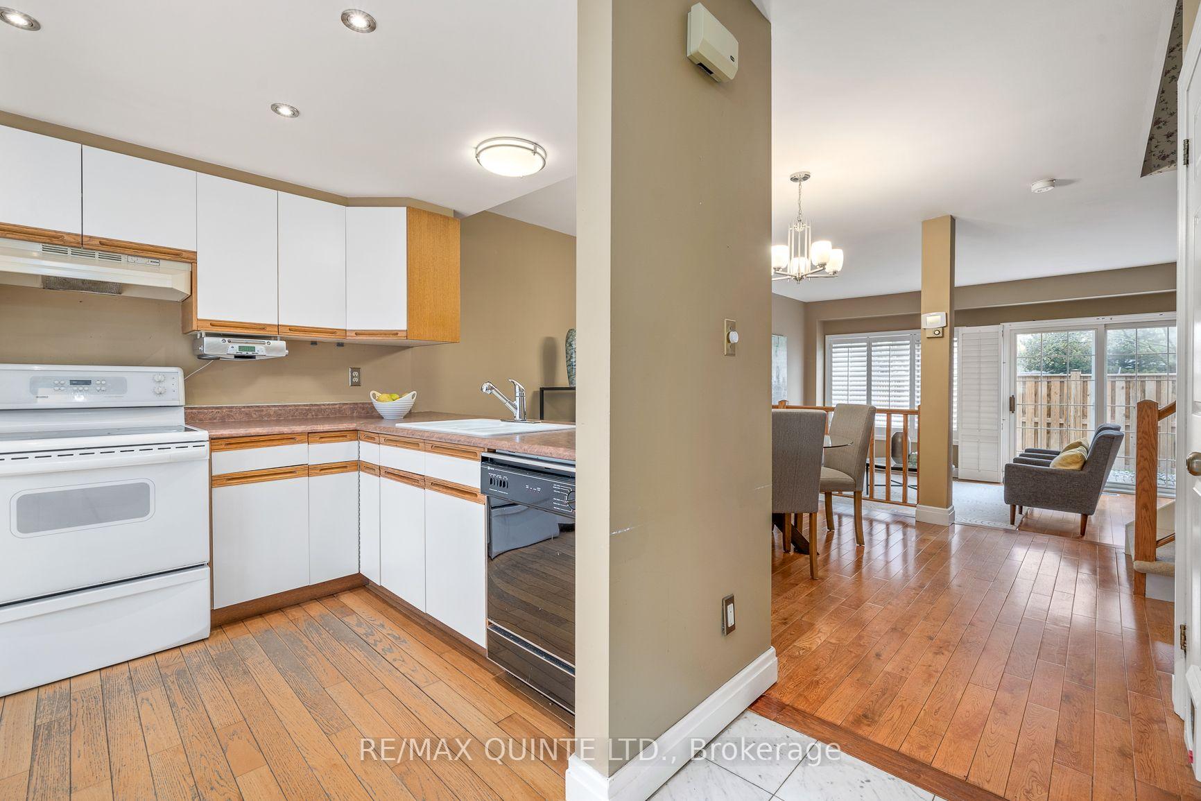 Photo 8 of Unit 6, 31 Keegan Parkway, Belleville, Belleville Ward — HOMEH