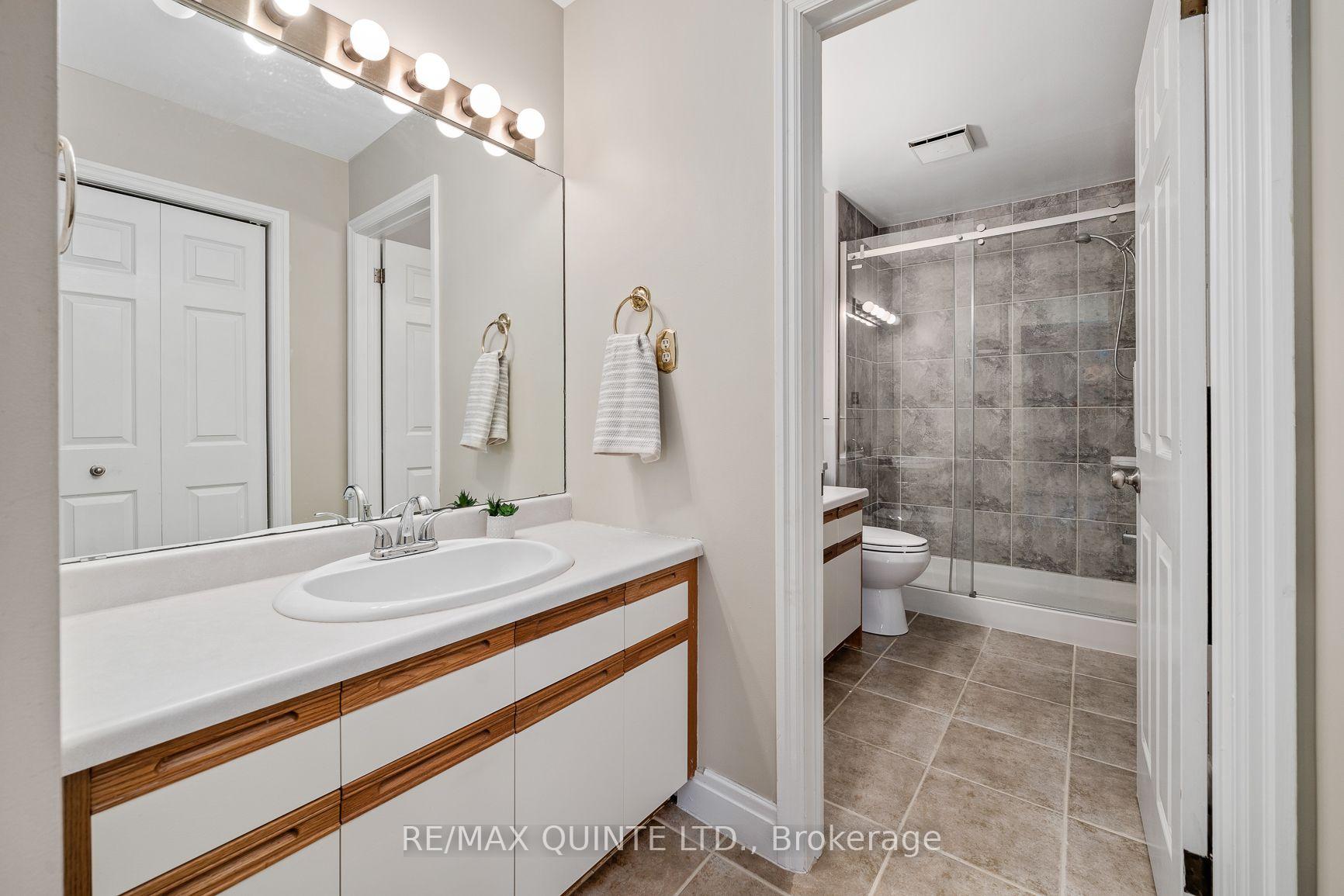 Photo 20 of Unit 6, 31 Keegan Parkway, Belleville, Belleville Ward — HOMEH