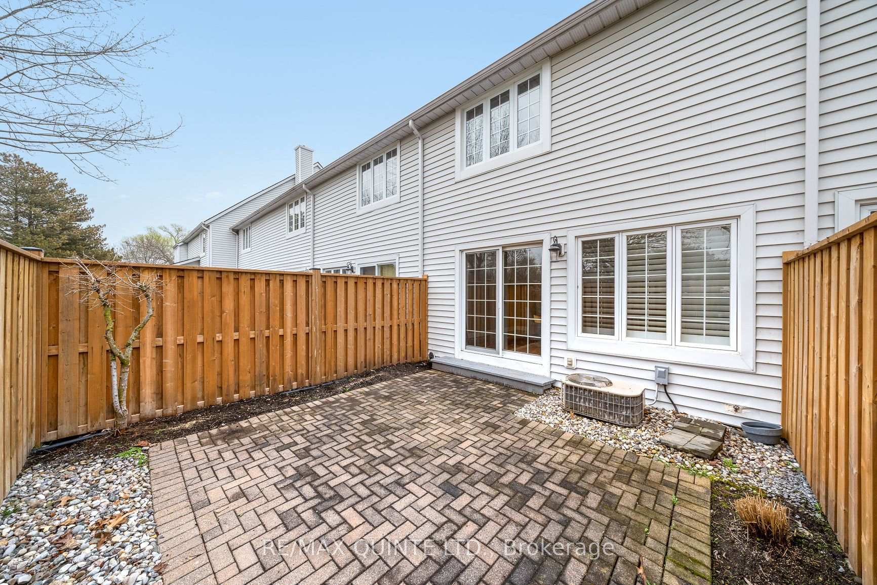Photo 27 of Unit 6, 31 Keegan Parkway, Belleville, Belleville Ward — HOMEH