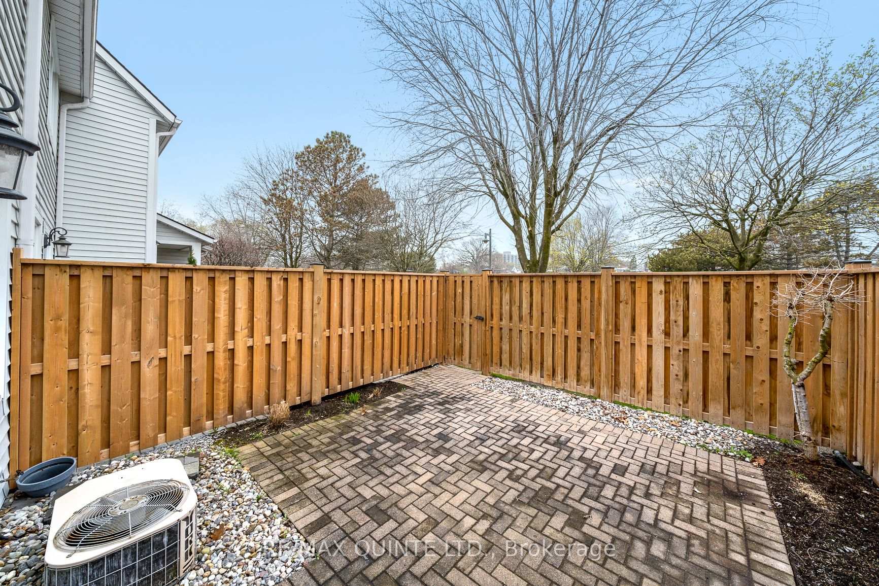 Photo 29 of Unit 6, 31 Keegan Parkway, Belleville, Belleville Ward — HOMEH