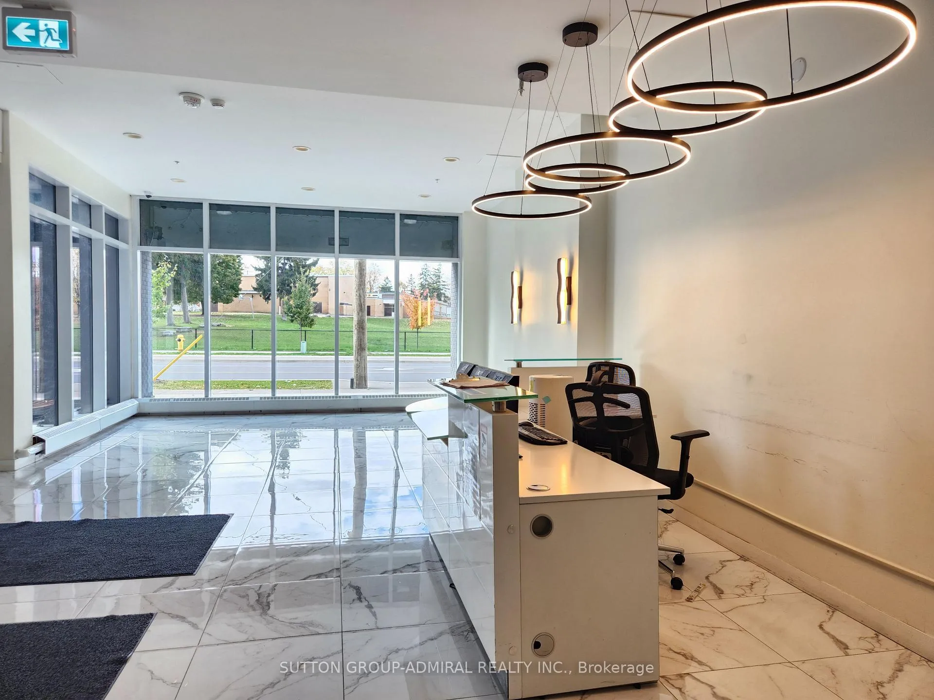 Photo 3 of Unit 806, 128 King Street N, Waterloo, Downtown Waterloo — HOMEH