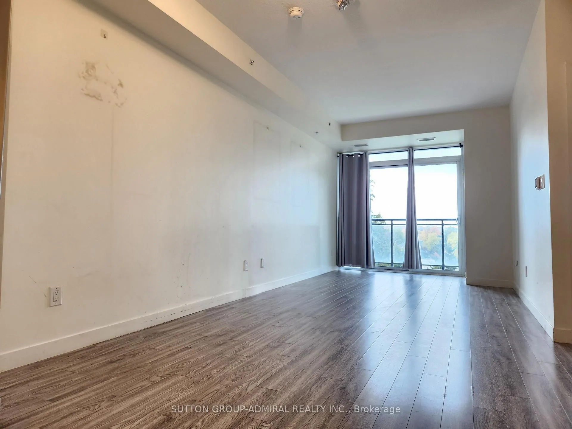 Photo 5 of Unit 806, 128 King Street N, Waterloo, Downtown Waterloo — HOMEH