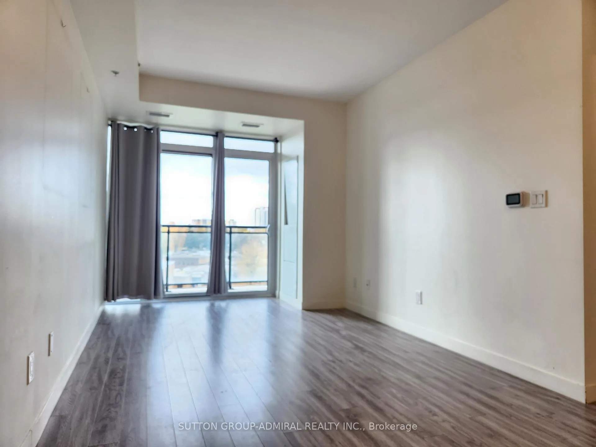 Photo 6 of Unit 806, 128 King Street N, Waterloo, Downtown Waterloo — HOMEH