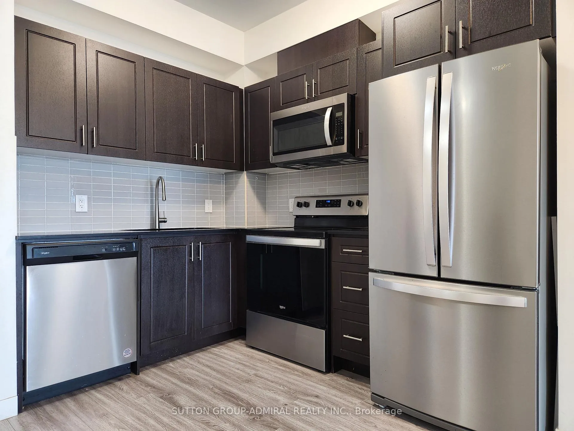 Photo 8 of Unit 806, 128 King Street N, Waterloo, Downtown Waterloo — HOMEH