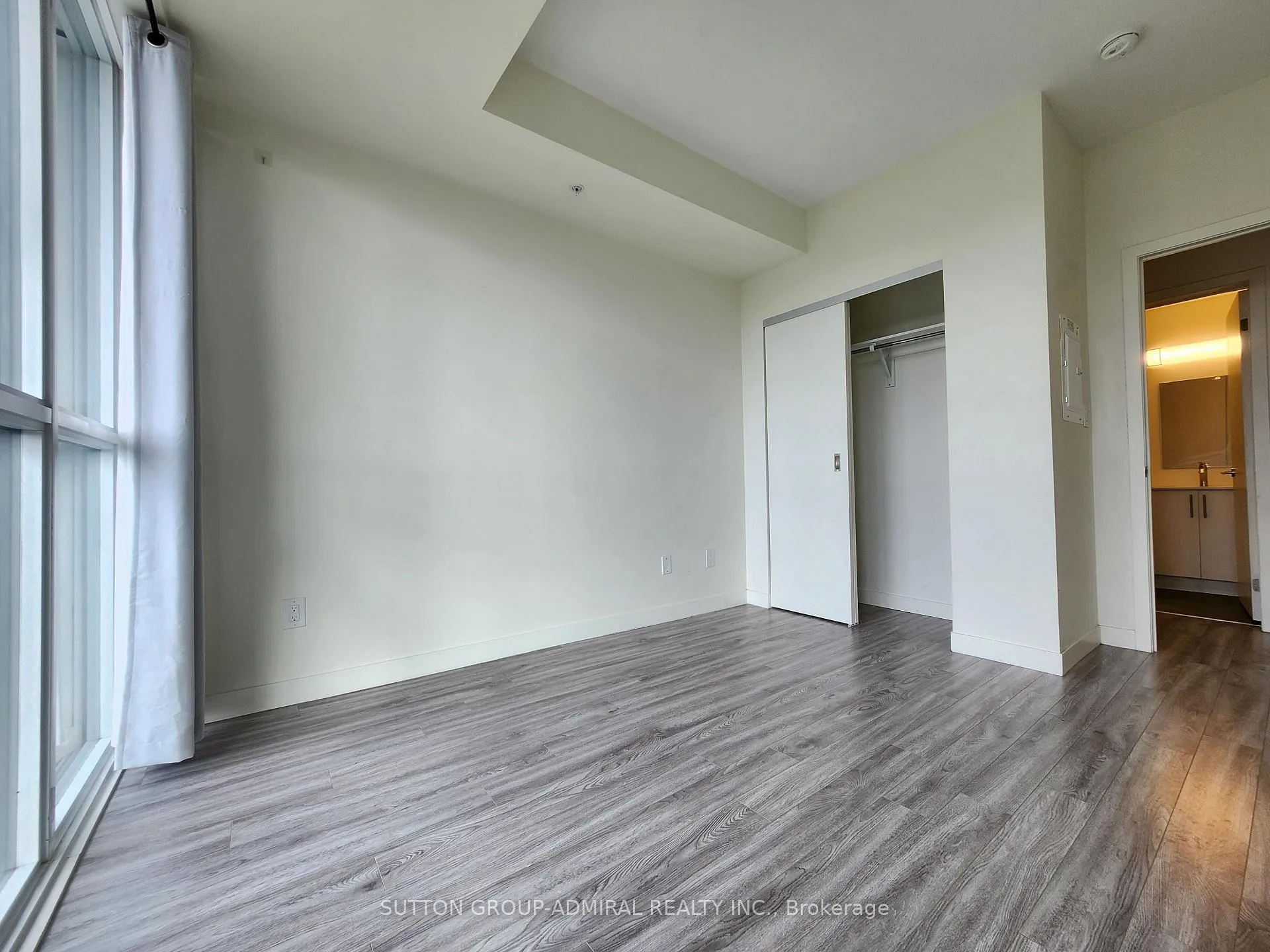 Photo 11 of Unit 806, 128 King Street N, Waterloo, Downtown Waterloo — HOMEH