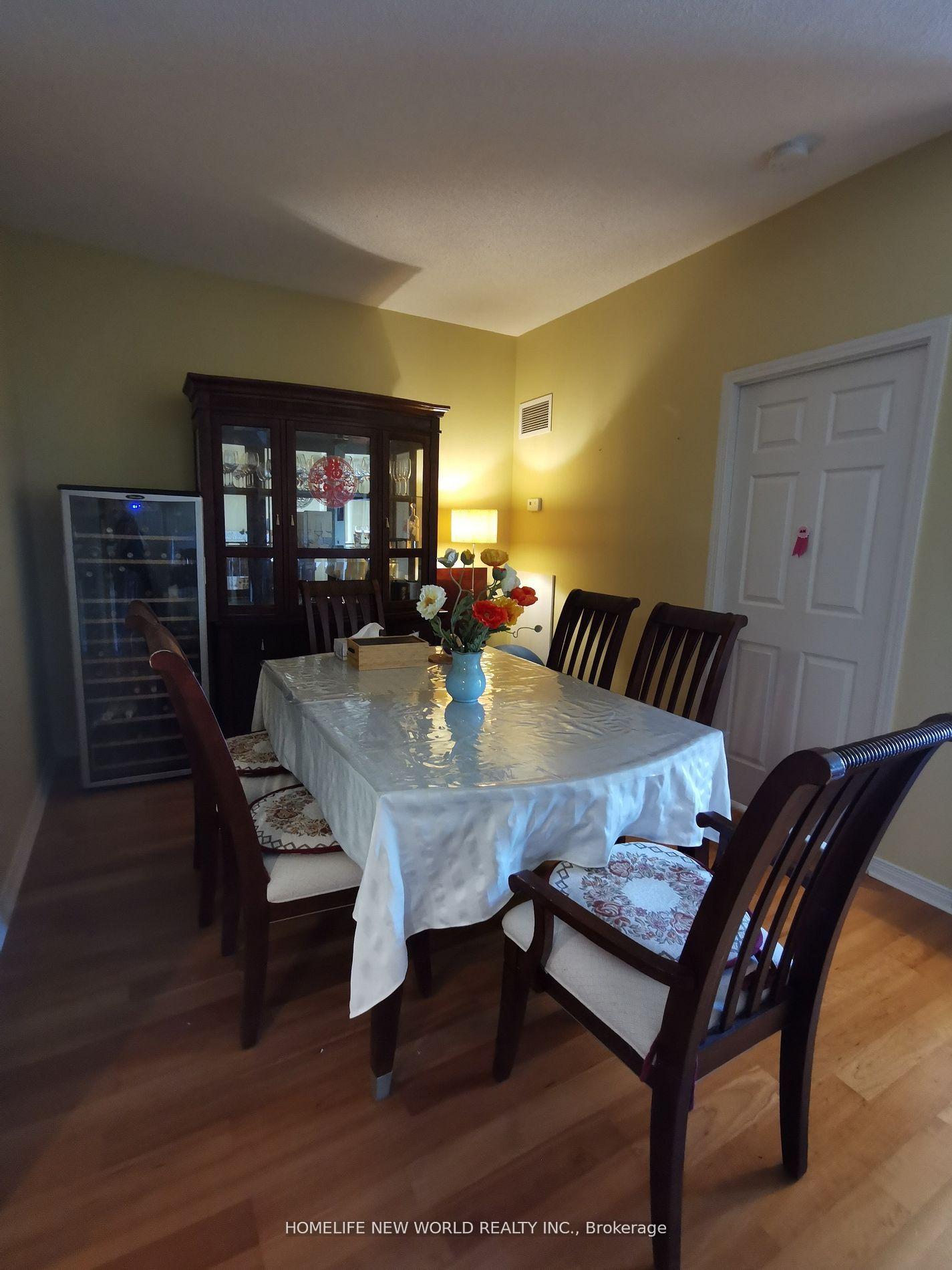 Photo 5 of Unit 515, 451 Rosewell Avenue E, Toronto, Lawrence Park South — HOMEH