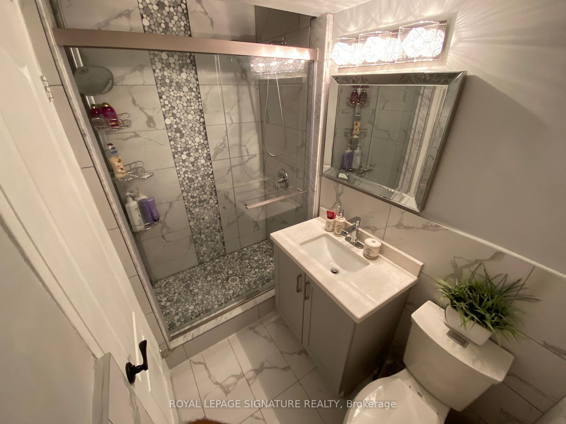 Photo 4 of Unit 1406, 60 Pavane Linkway, Toronto, Flemingdon Park — HOMEH