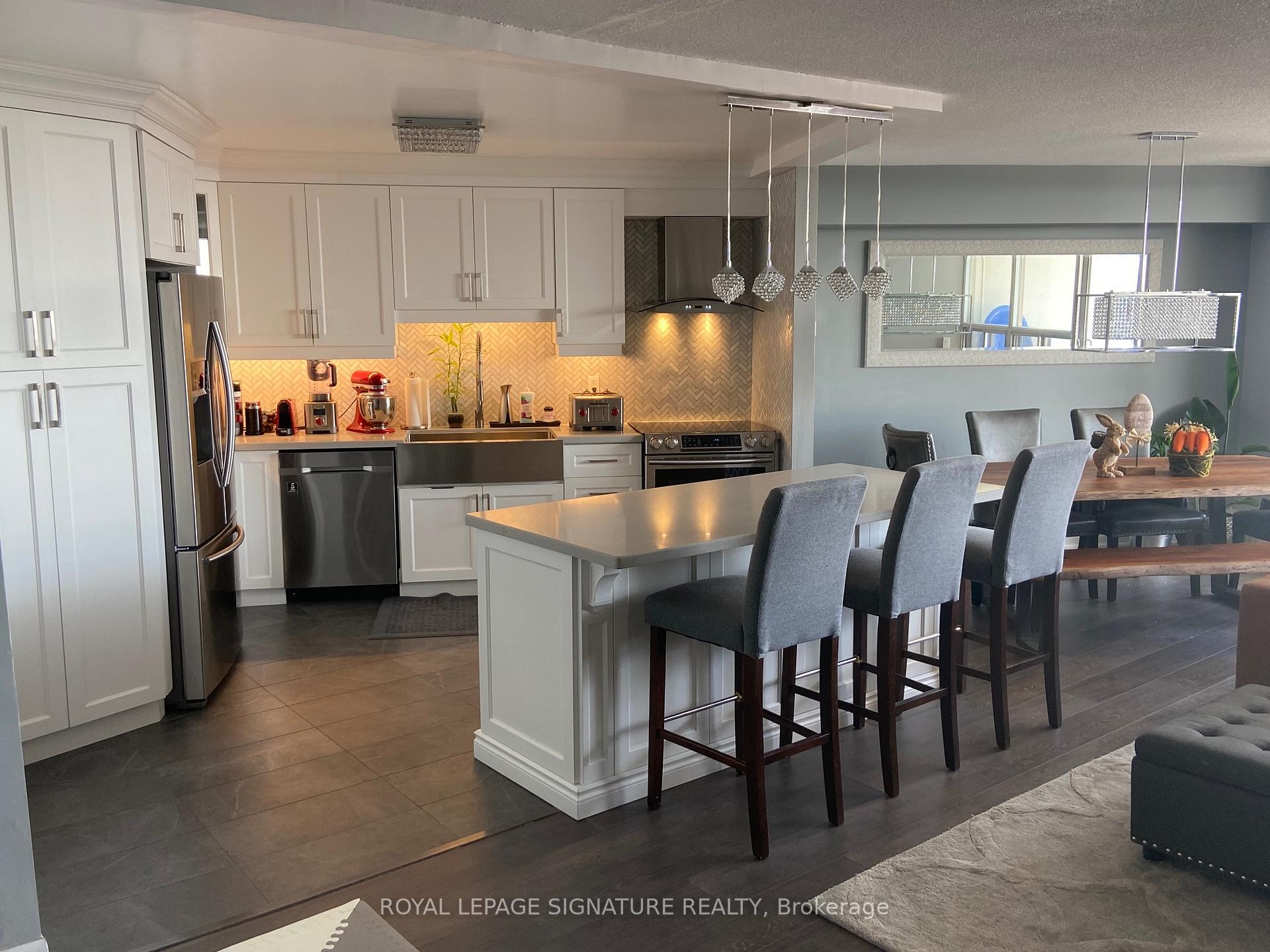Photo 16 of Unit 1406, 60 Pavane Linkway, Toronto, Flemingdon Park — HOMEH