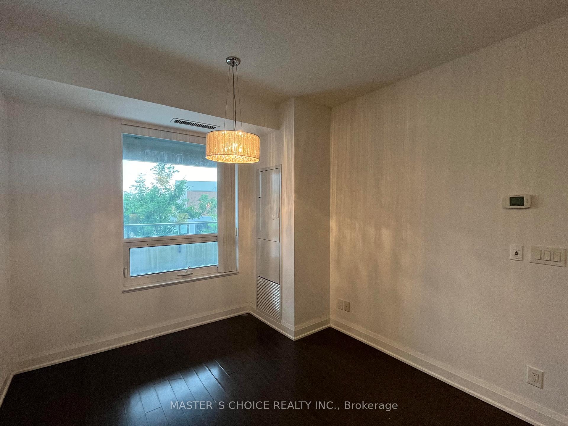 Photo 6 of Unit 218, 8200 Birchmount Road, Markham, Unionville — HOMEH