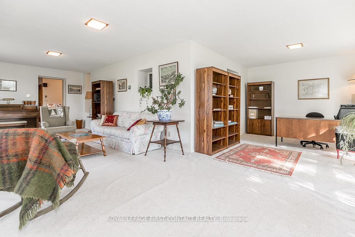 Photo 22 of 6212 County Rd 27, Essa, Rural Essa — HOMEH