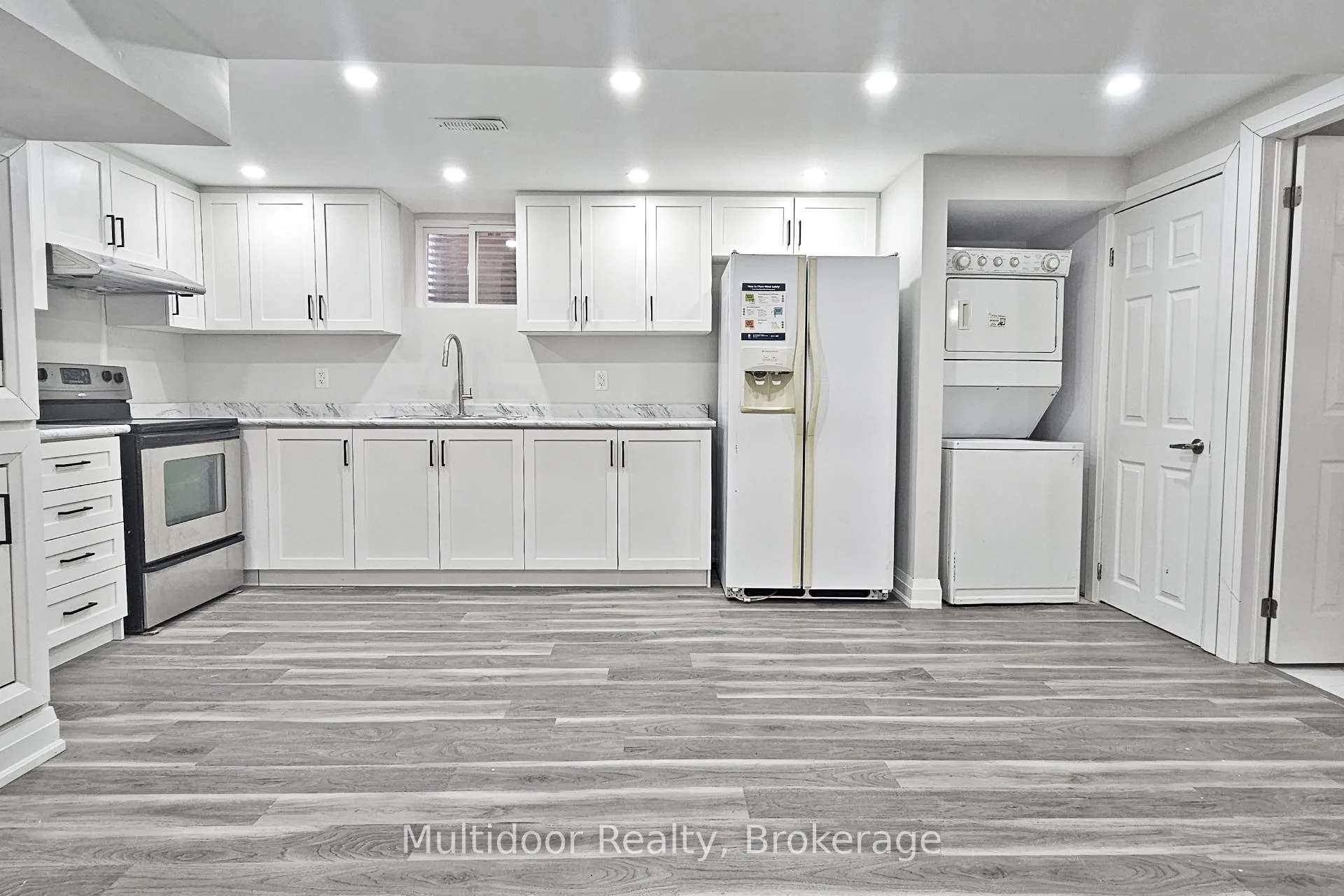 Photo 2 of Unit Lower, 4 Gatesgill Street, Brampton, Brampton West — HOMEH