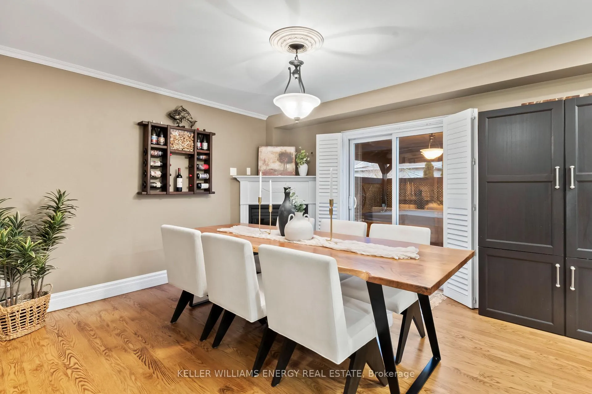 Photo 10 of 12 Schooner Lane, Clarington, Newcastle — HOMEH