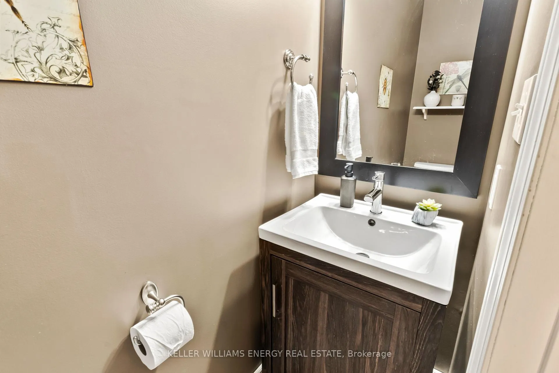 Photo 18 of 12 Schooner Lane, Clarington, Newcastle — HOMEH