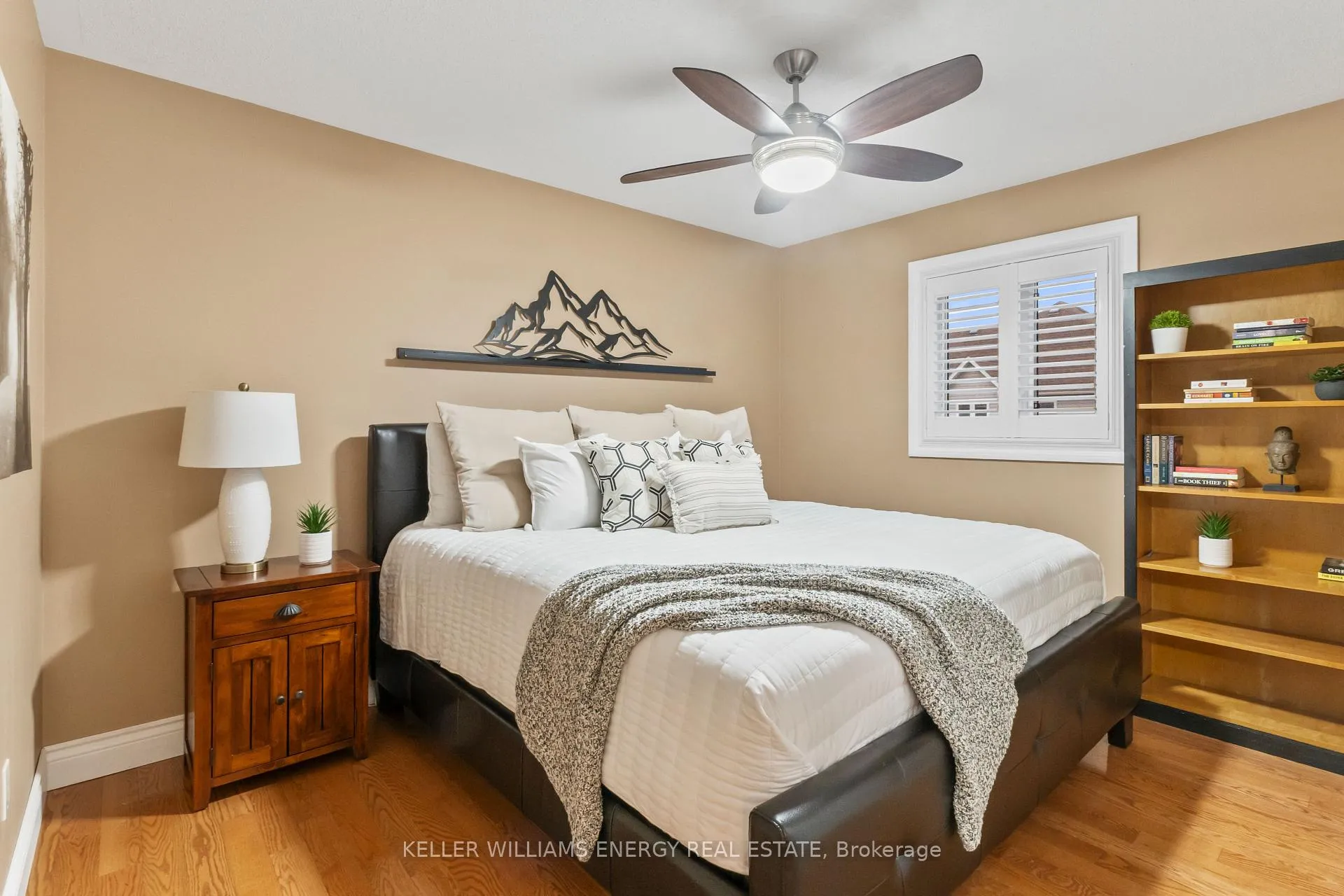 Photo 31 of 12 Schooner Lane, Clarington, Newcastle — HOMEH