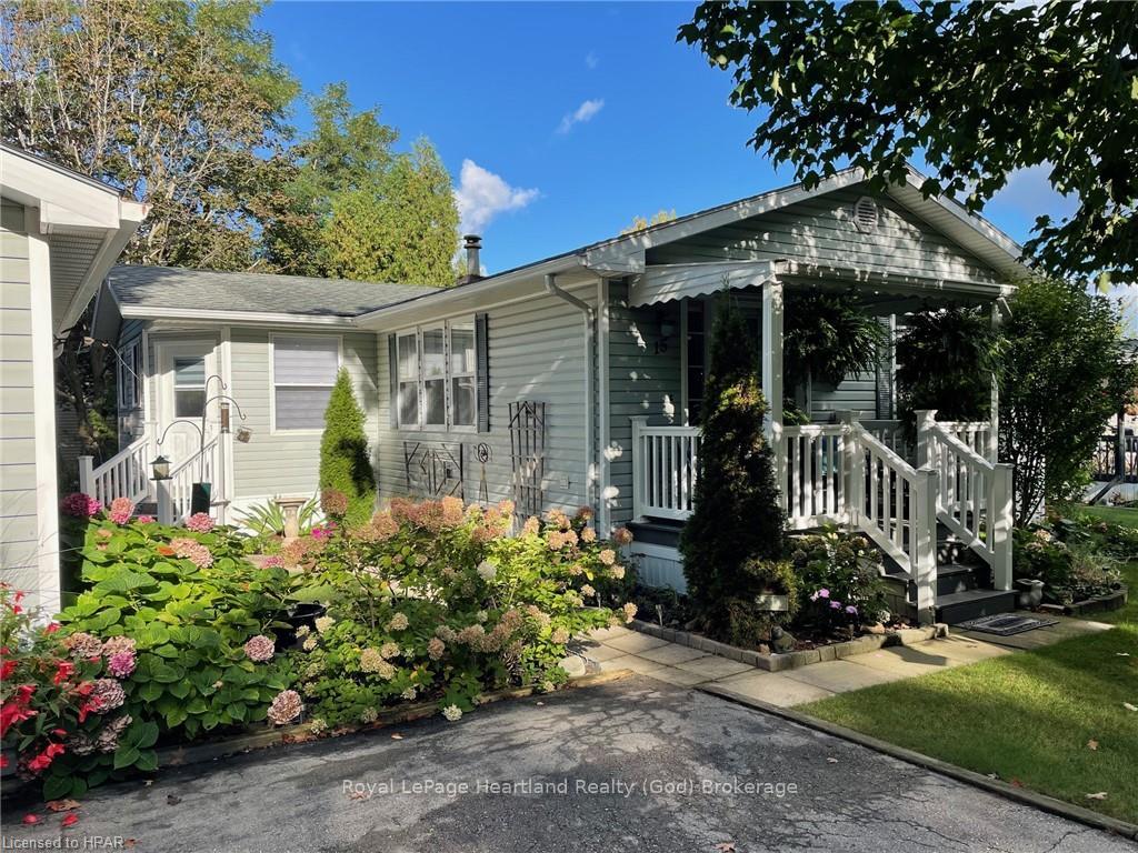 Front of 15 Huron Lane