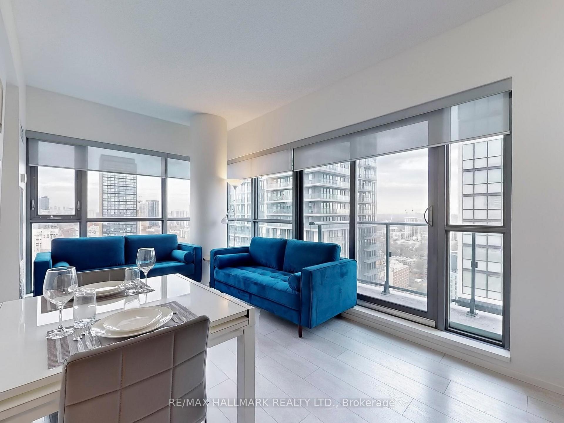 Front of Unit 2906, 159 Dundas Street E