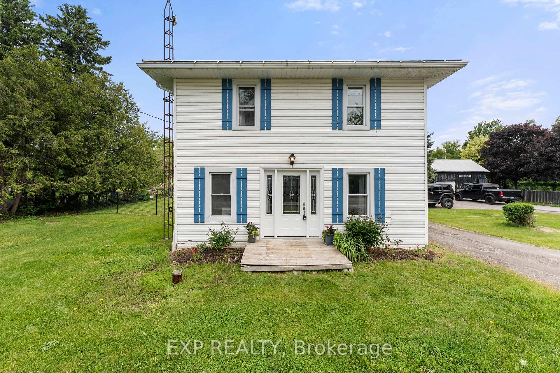 Photo 3 of 11027 Simcoe Street, Brock, Sunderland — HOMEH
