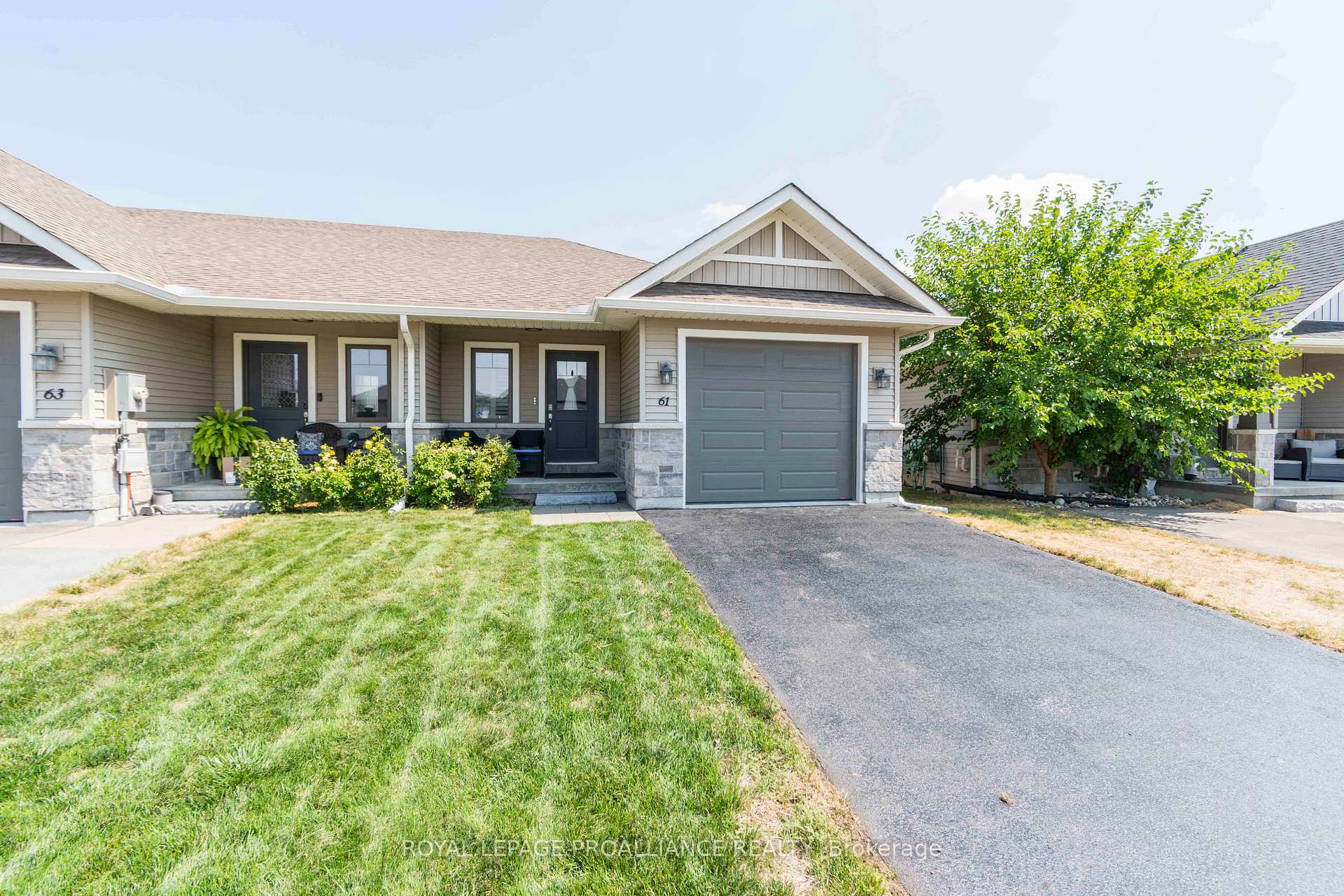 Photo 5 of 61 Deacon Place, Belleville, Belleville Ward — HOMEH