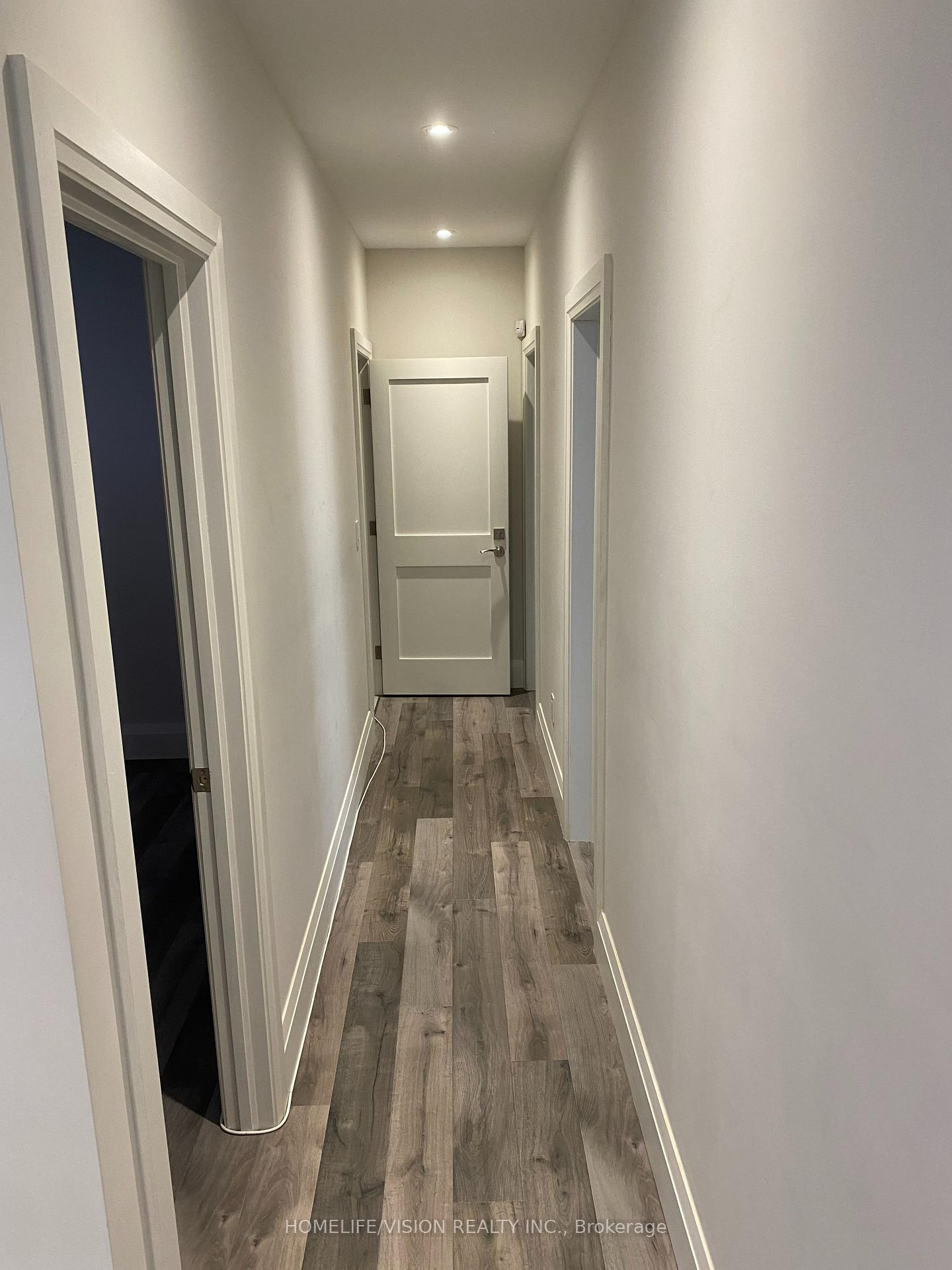 Photo 6 of Unit Bsmt, 11 Cousins Drive, Aurora, Aurora Village — HOMEH