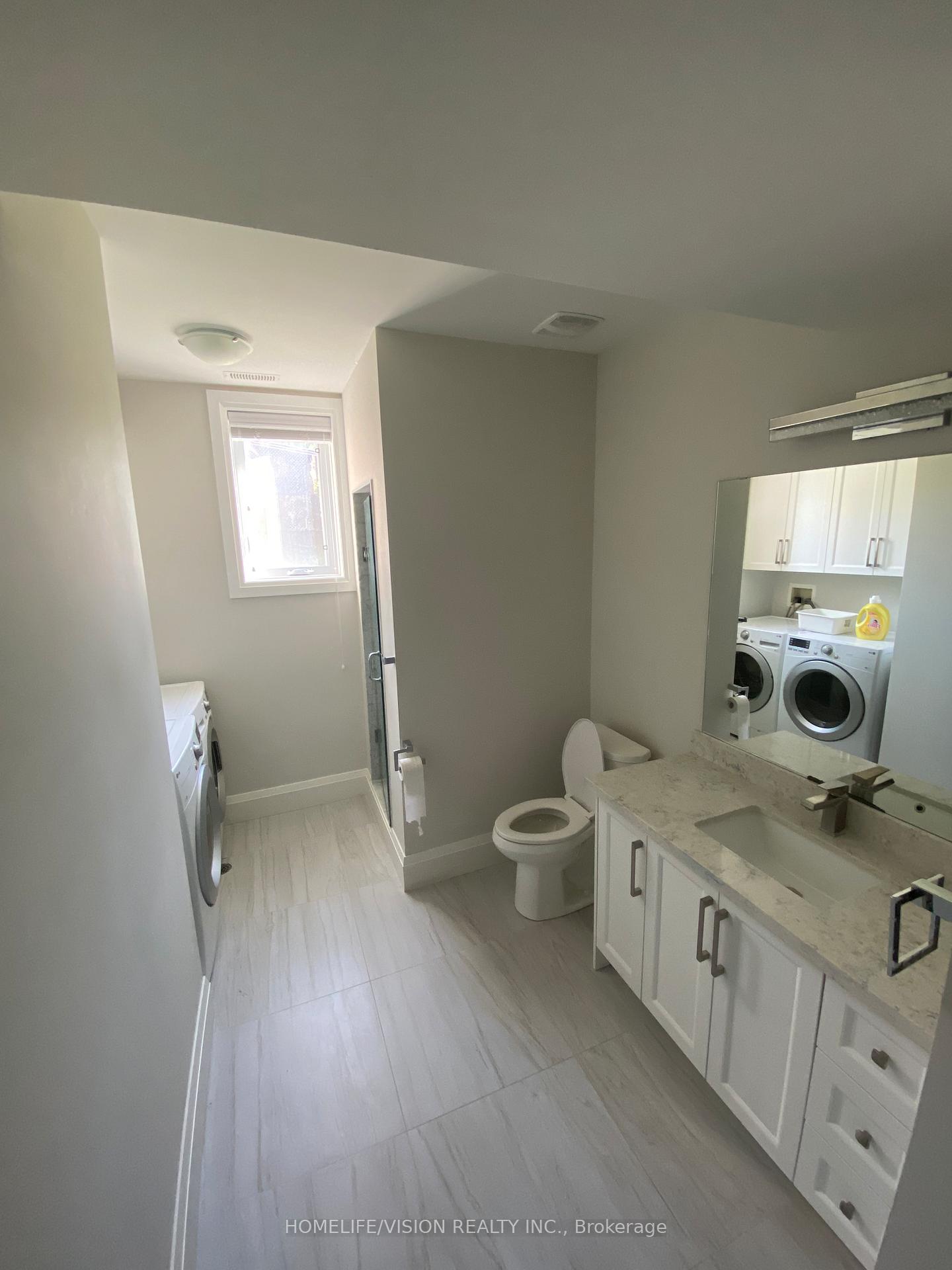 Photo 11 of Unit Bsmt, 11 Cousins Drive, Aurora, Aurora Village — HOMEH