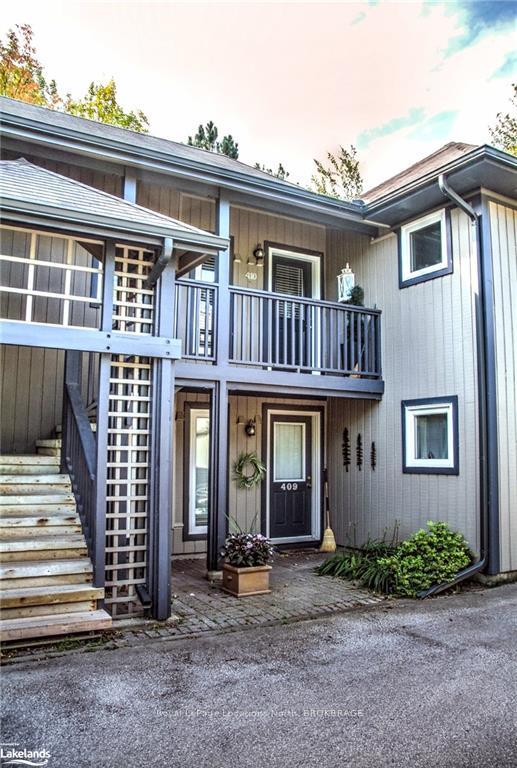Photo 3 of 410 Mariners Way, Collingwood — HOMEH