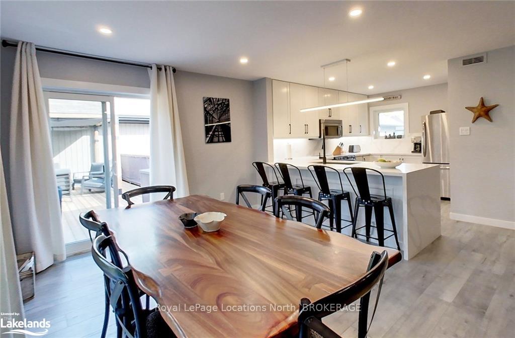 Photo 12 of 410 Mariners Way, Collingwood — HOMEH