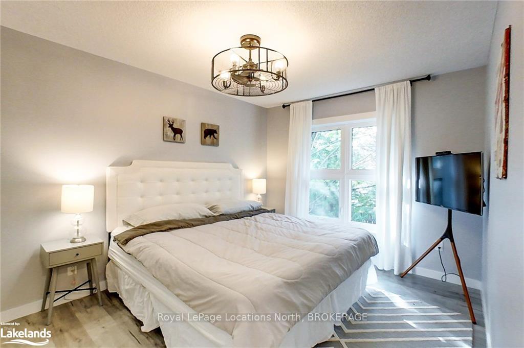 Photo 20 of 410 Mariners Way, Collingwood — HOMEH